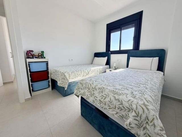 Apartamento de 3 habitaciones en Villamartin, Orihuela en venta - 390.000 € (Ref: 9900246)