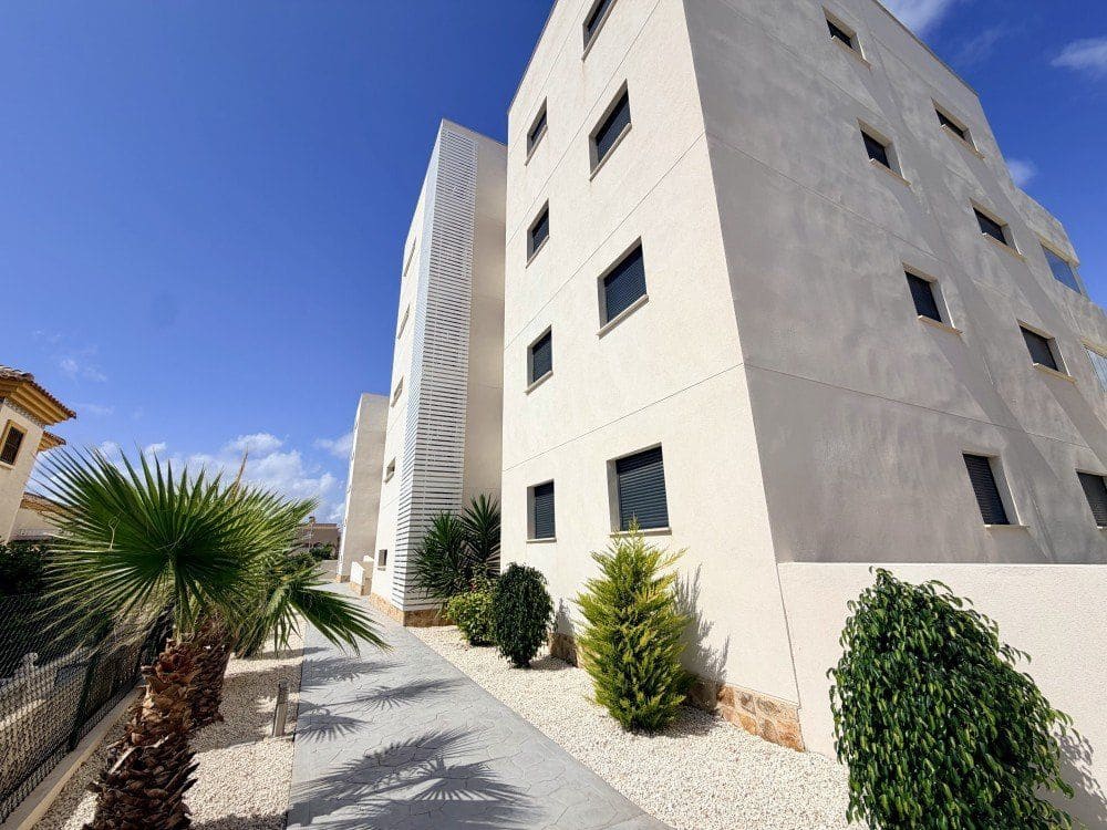 3 Zimmer Apartment zu verkaufen in Villamartin mit Garage - 390.000 € (Ref: 9900246)