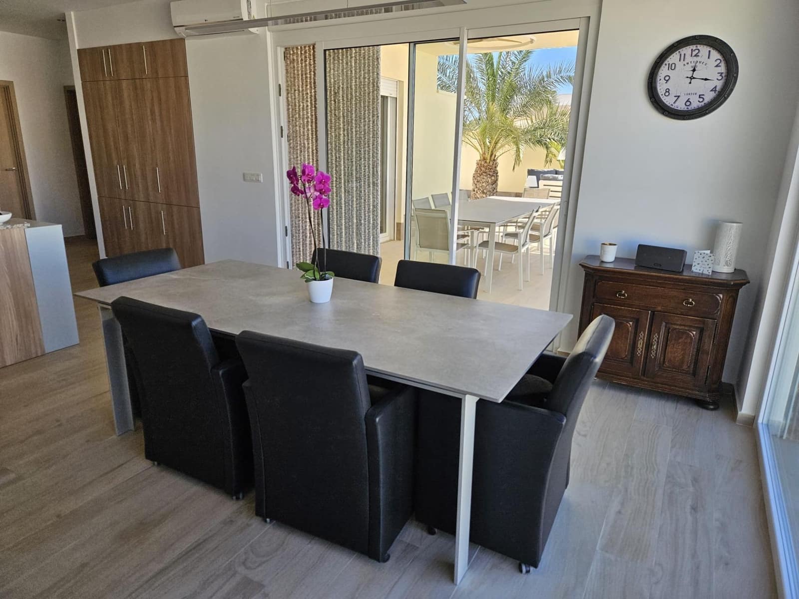 4 Zimmer Villa zu verkaufen in Torrevieja mit Pool - 780.000 € (Ref: 9900309)
