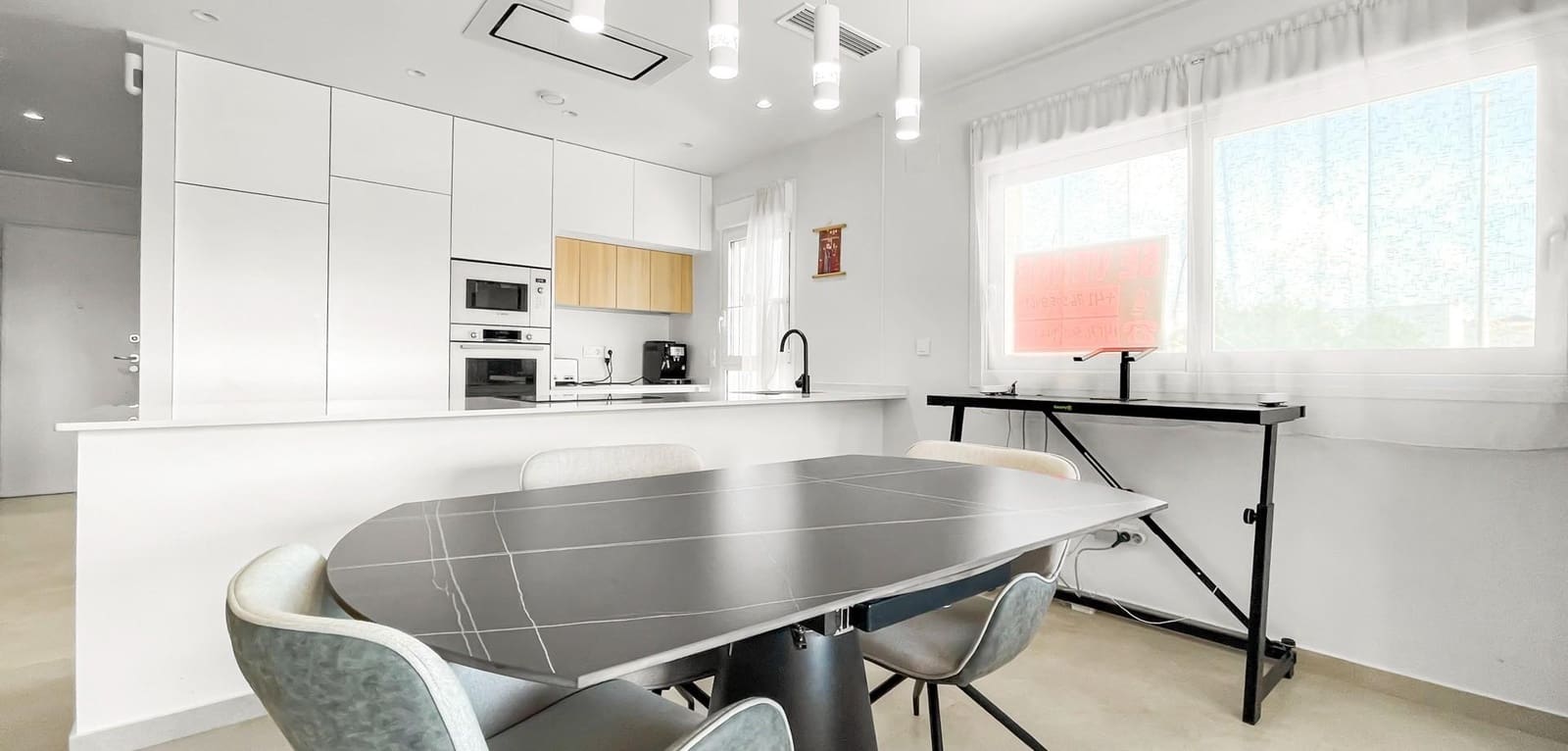 Apartamento de 3 habitaciones en El Raso en venta con piscina garaje - 289.500 € (Ref: 9908221)