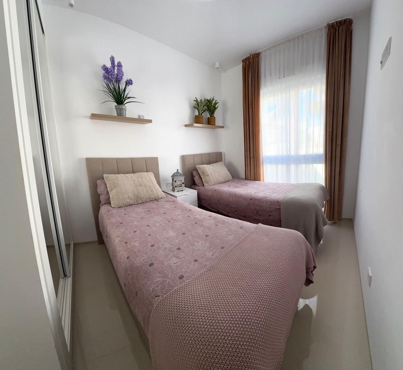 2 soveværelse Lejlighed til salg i Rojales med swimmingpool - € 310.000 (Ref: 9908252)
