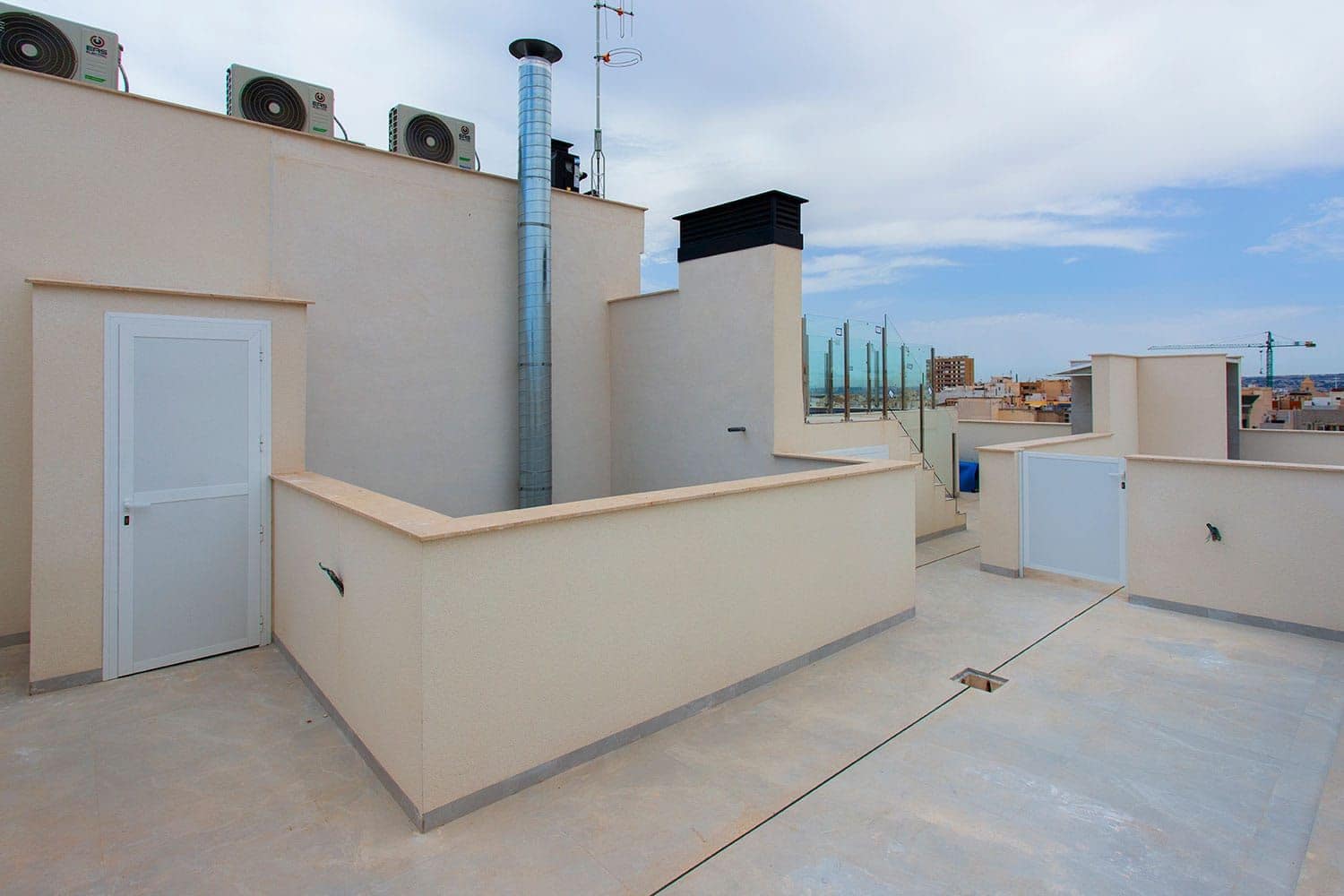 2 soverom Leilighet til salgs i Torrevieja - € 264 999 (Ref: 9916066)