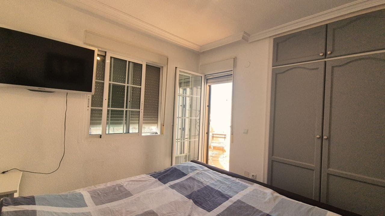 Piso de 2 habitaciones en San Miguel de Salinas en venta con piscina - 269.000 € (Ref: 9916070)