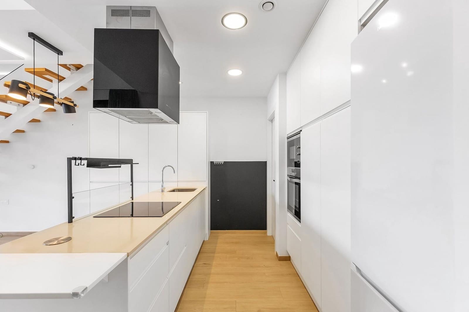3 slaapkamer Villa te koop in Benijofar met zwembad - € 529.500 (Ref: 9917219)