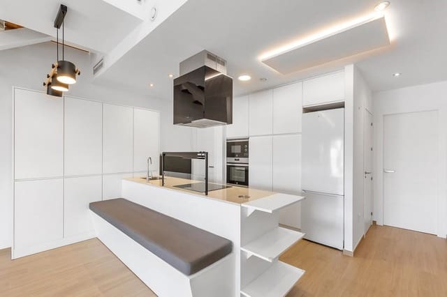 3 slaapkamer Villa te koop in Benijófar met zwembad - € 529.500 (Ref: 9917219)