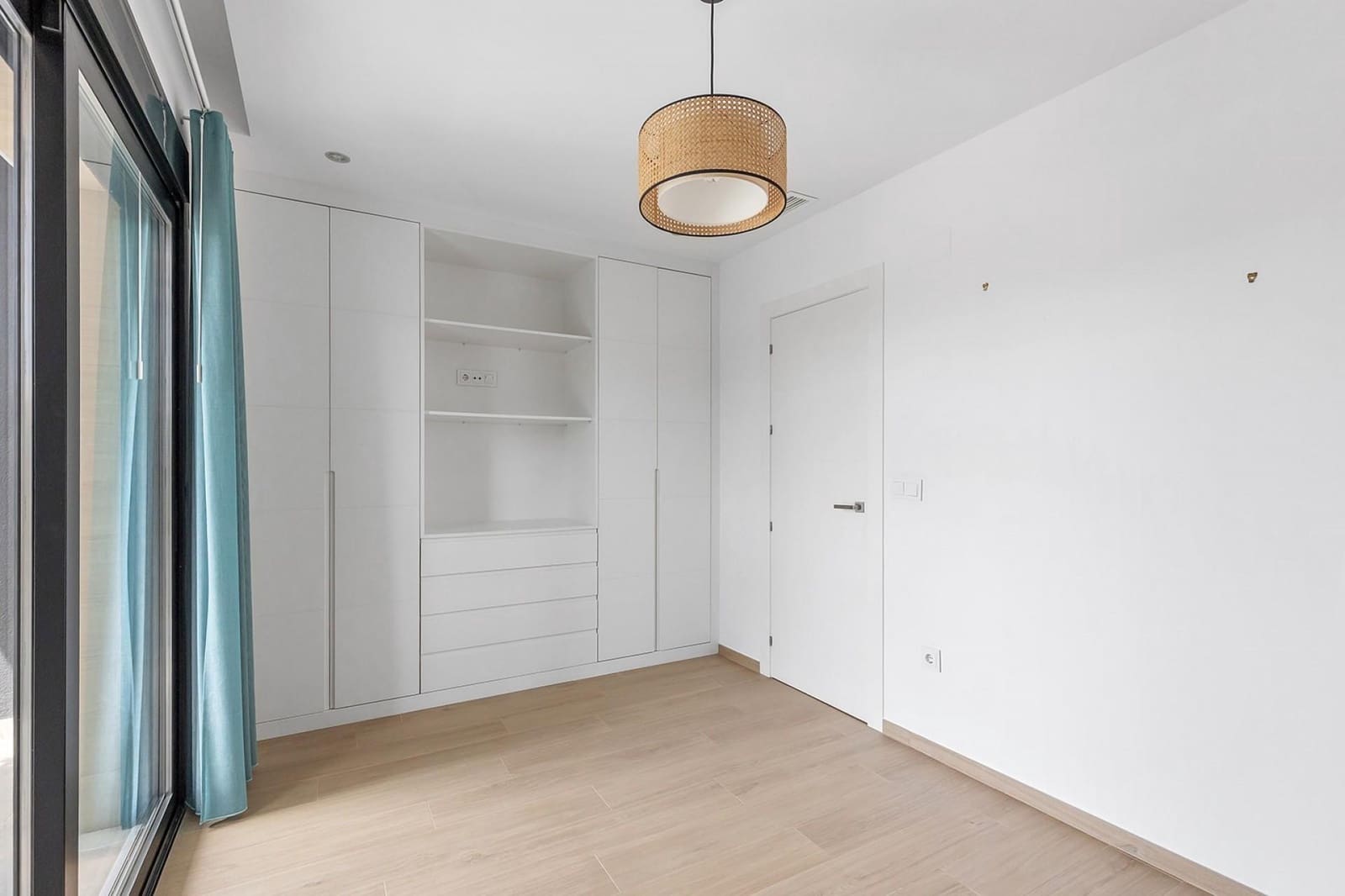 3 slaapkamer Villa te koop in Benijofar met zwembad - € 529.500 (Ref: 9917219)