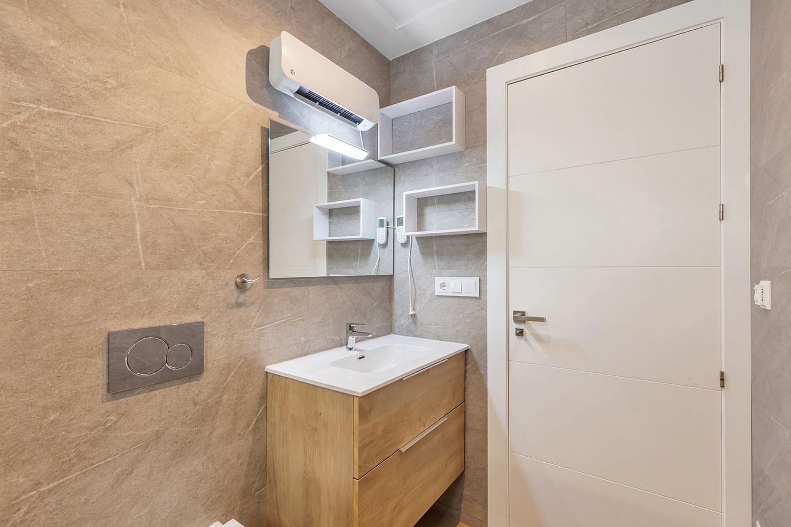 3 slaapkamer Villa te koop in Benijofar met zwembad - € 529.500 (Ref: 9917219)