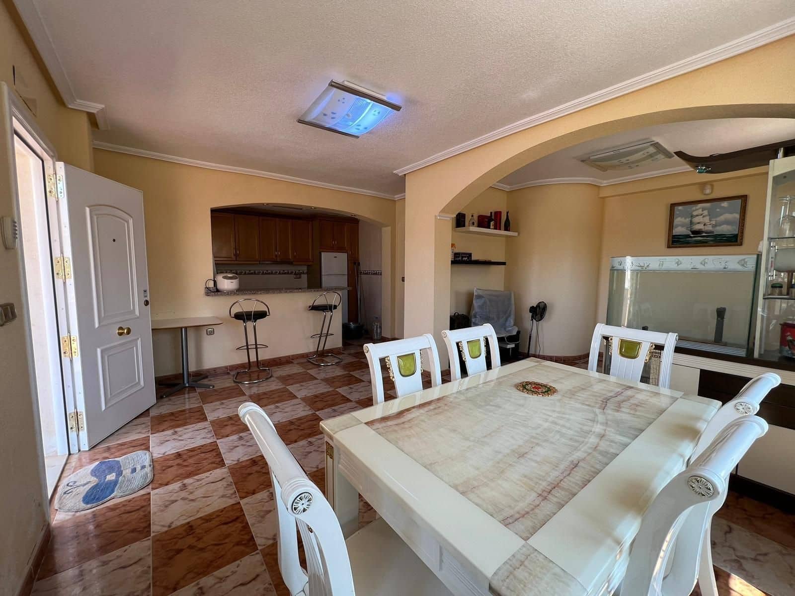 Piso de 4 habitaciones en Orihuela Costa en venta con piscina - 245.000 € (Ref: 9917228)