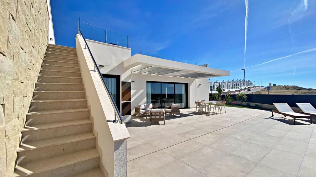 3 bedroom Villa for sale in Muchamiel / Mutxamel with pool - € 570,000 (Ref: 9917232)