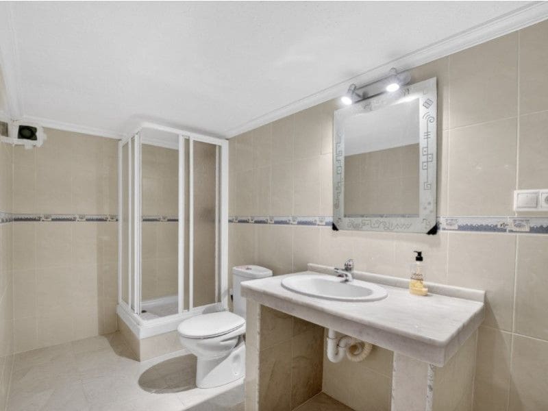 4 slaapkamer Villa te koop in Torrevieja - € 317.000 (Ref: 9917244)
