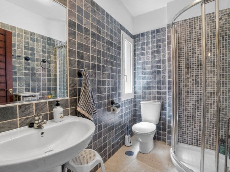 4 slaapkamer Villa te koop in Torrevieja - € 317.000 (Ref: 9917244)