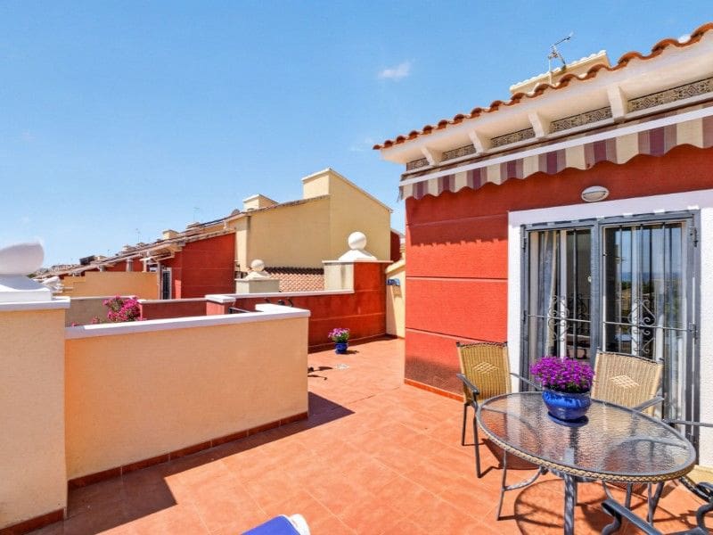 4 slaapkamer Villa te koop in Torrevieja - € 317.000 (Ref: 9917244)