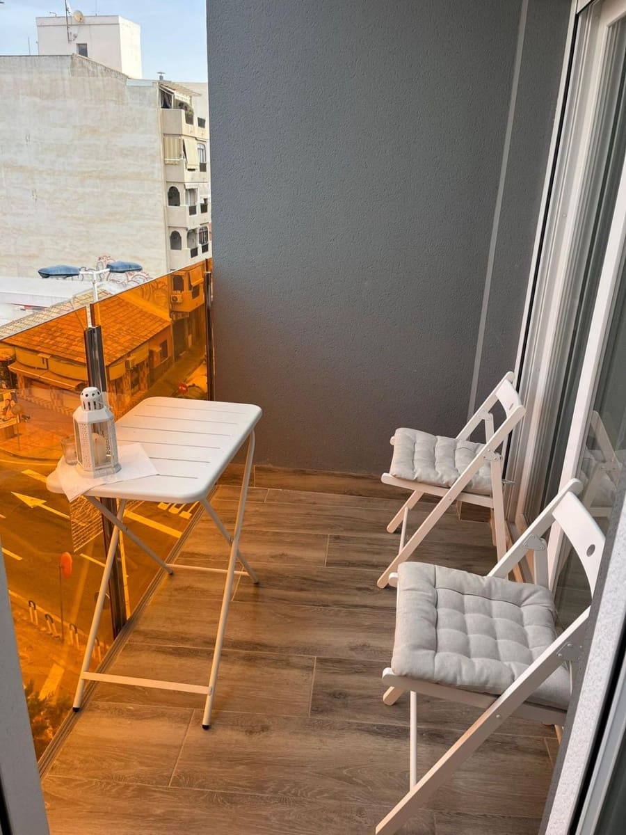 Apartamento de 1 habitación en Torrevieja en venta - 185.900 € (Ref: 9918314)