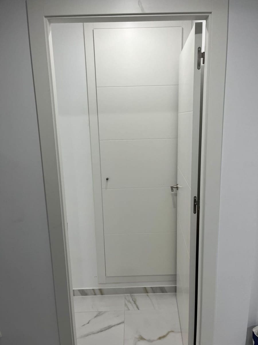 Apartamento de 1 habitación en Torrevieja en venta - 185.900 € (Ref: 9918314)