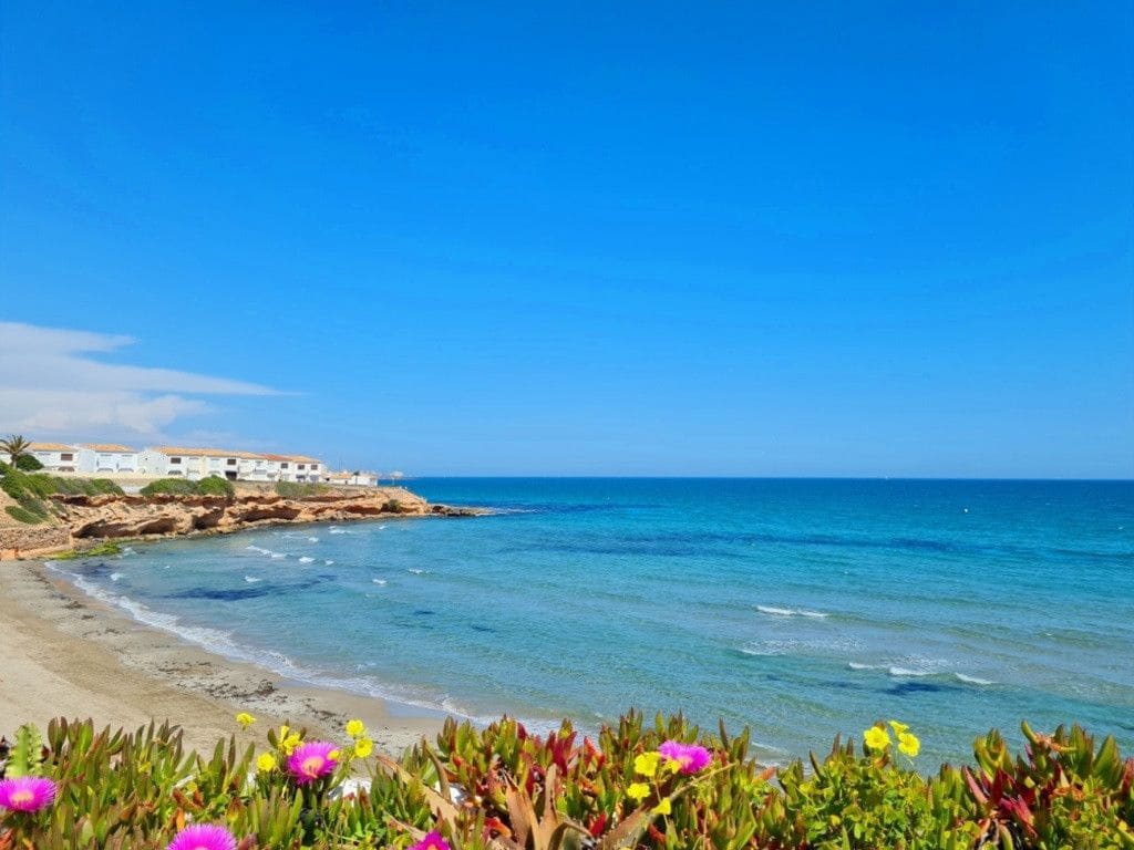 3 chambre Villa/Maison à vendre à Orihuela Costa avec piscine - 255 000 € (Ref: 9920627)