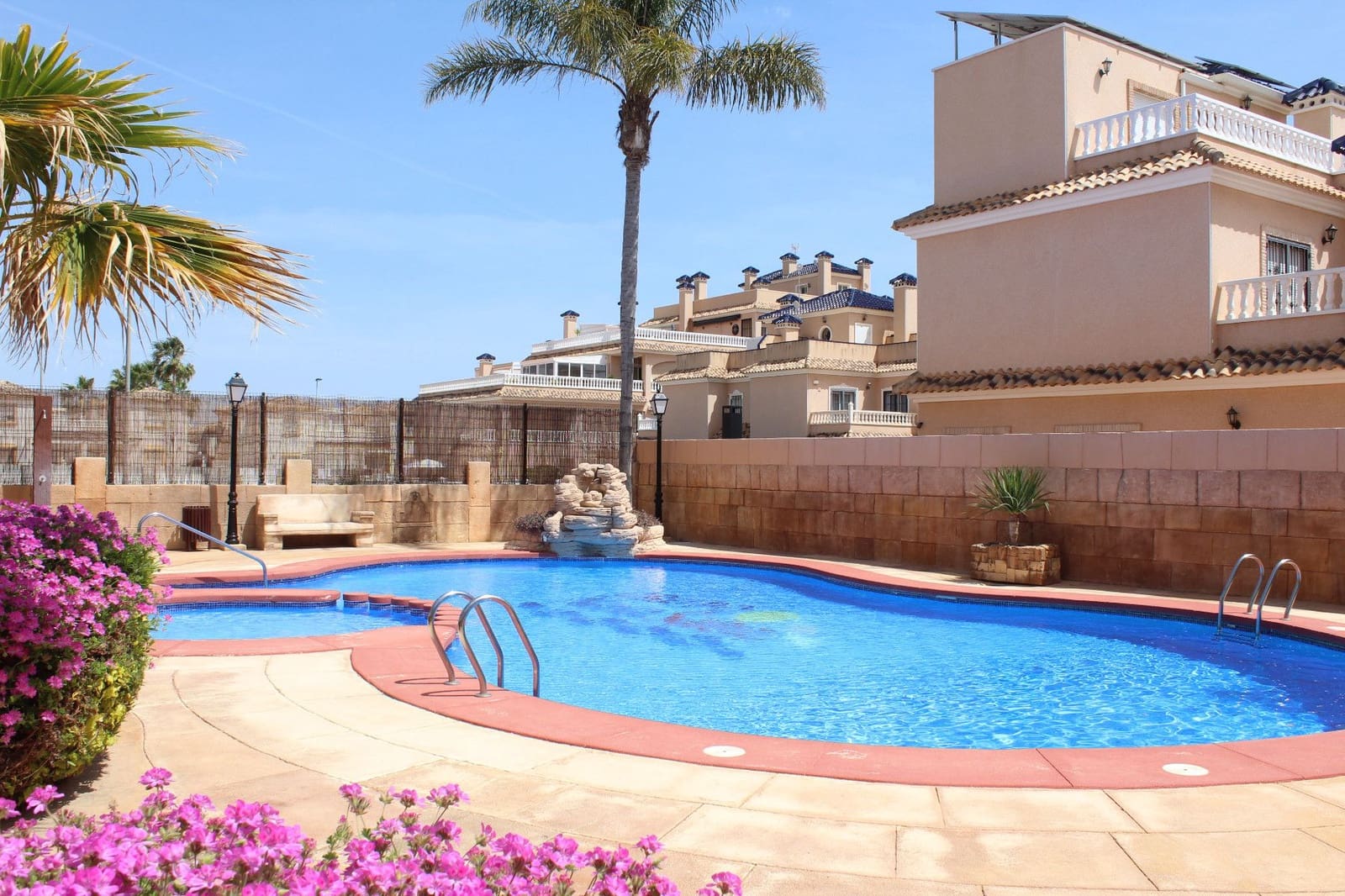 3 chambre Villa/Maison à vendre à Orihuela Costa avec piscine - 255 000 € (Ref: 9920627)