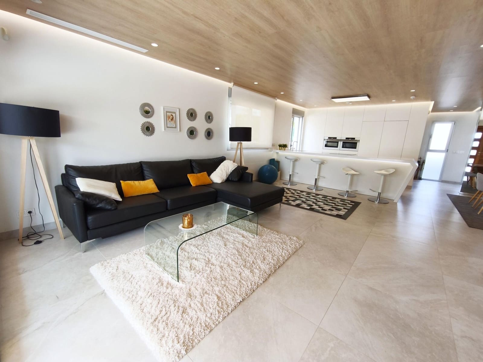 4 bedroom Villa for sale in Orihuela Costa with pool garage - € 1,890,000 (Ref: 9924767)