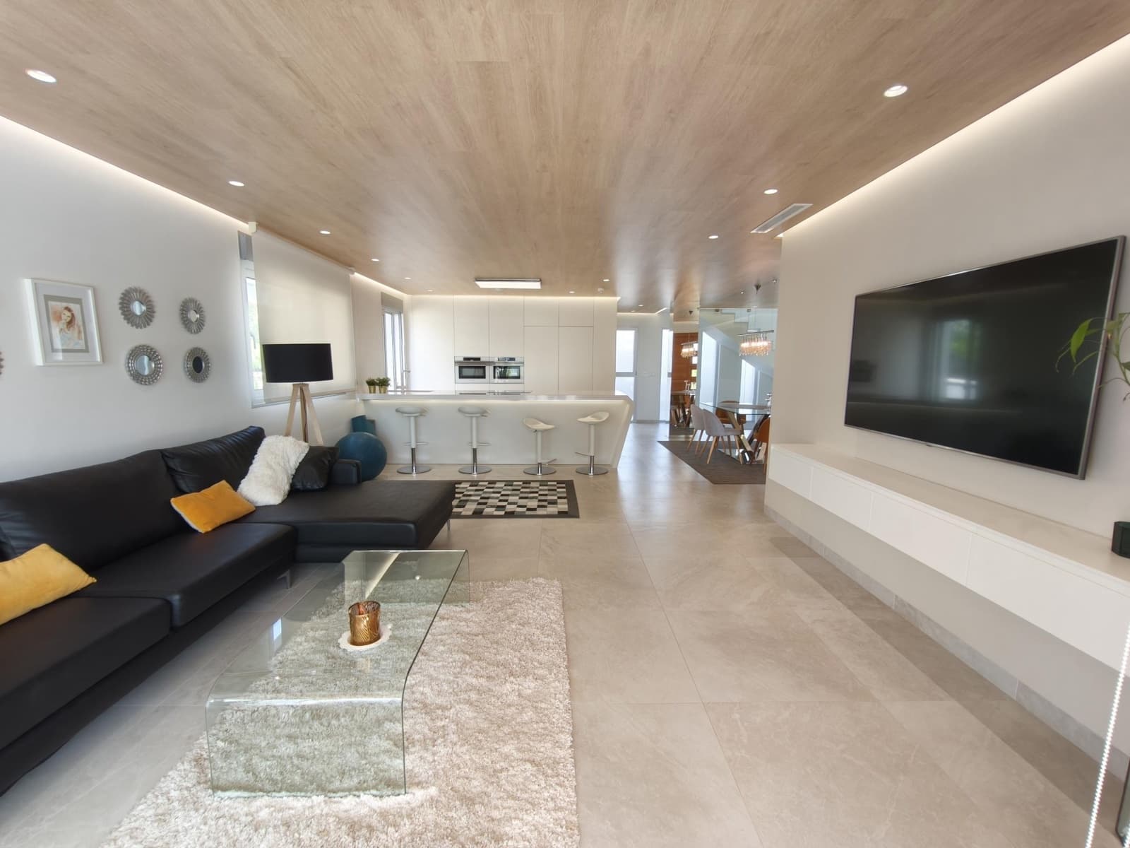4 bedroom Villa for sale in Orihuela Costa with pool garage - € 1,890,000 (Ref: 9924767)