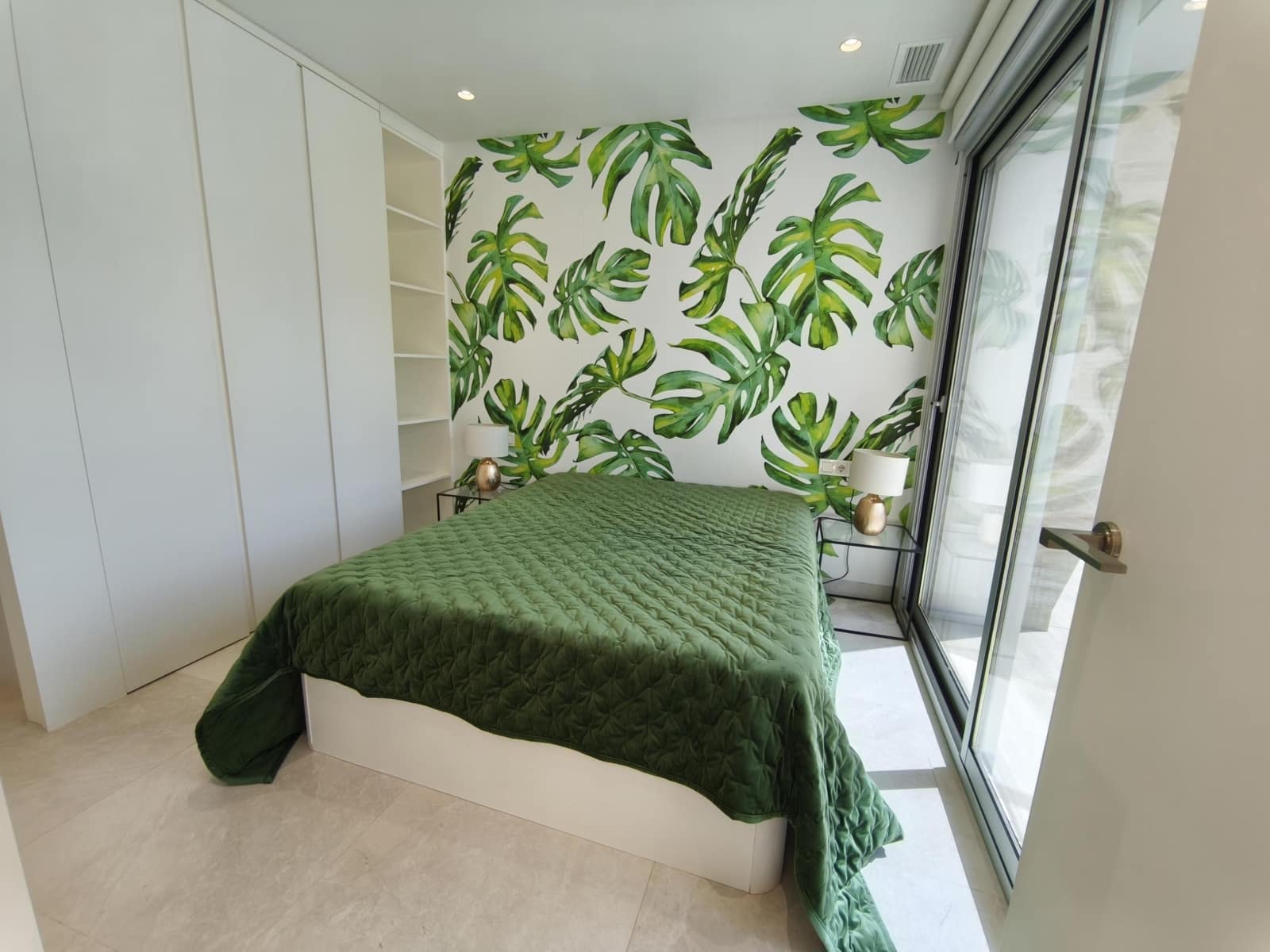 4 bedroom Villa for sale in Orihuela Costa with pool garage - € 1,890,000 (Ref: 9924767)