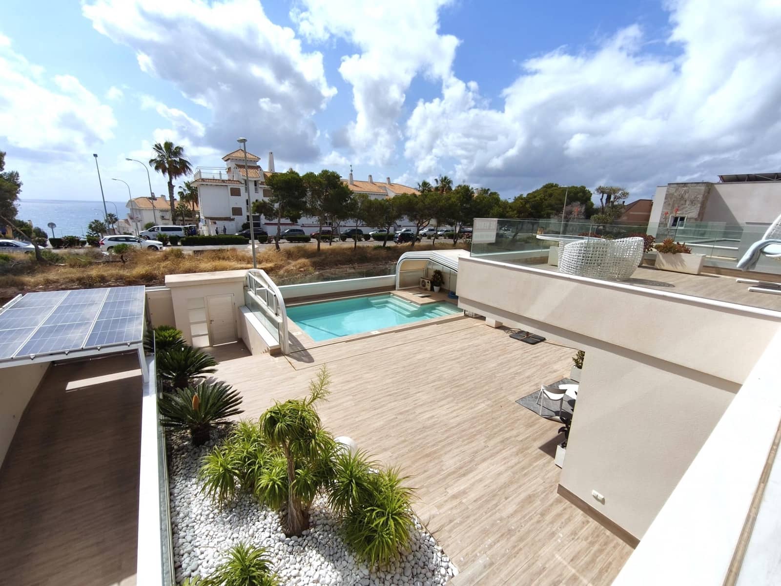 4 bedroom Villa for sale in Orihuela Costa with pool garage - € 1,890,000 (Ref: 9924767)