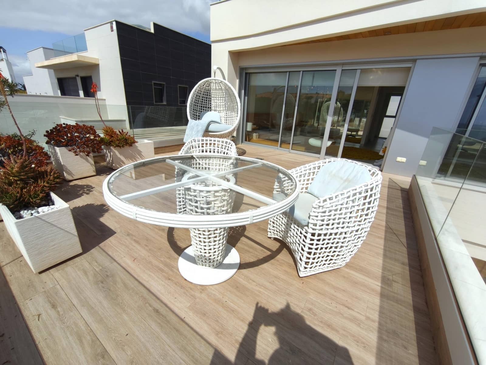 4 bedroom Villa for sale in Orihuela Costa with pool garage - € 1,890,000 (Ref: 9924767)
