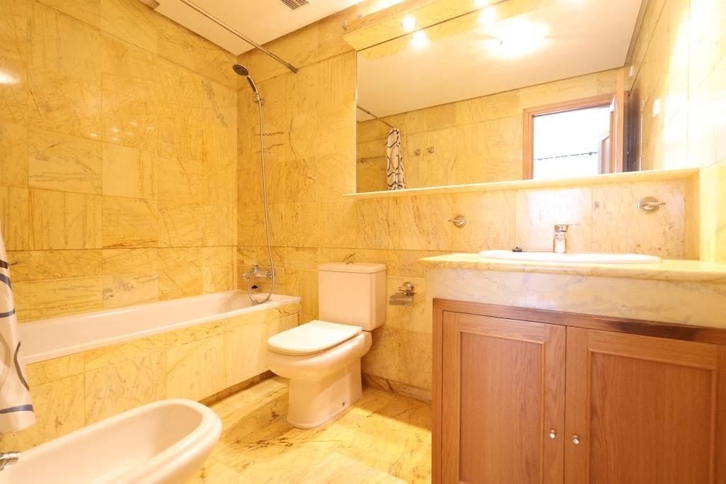 3 bedroom Townhouse for sale in Campoamor with garage - € 390,000 (Ref: 9924808)