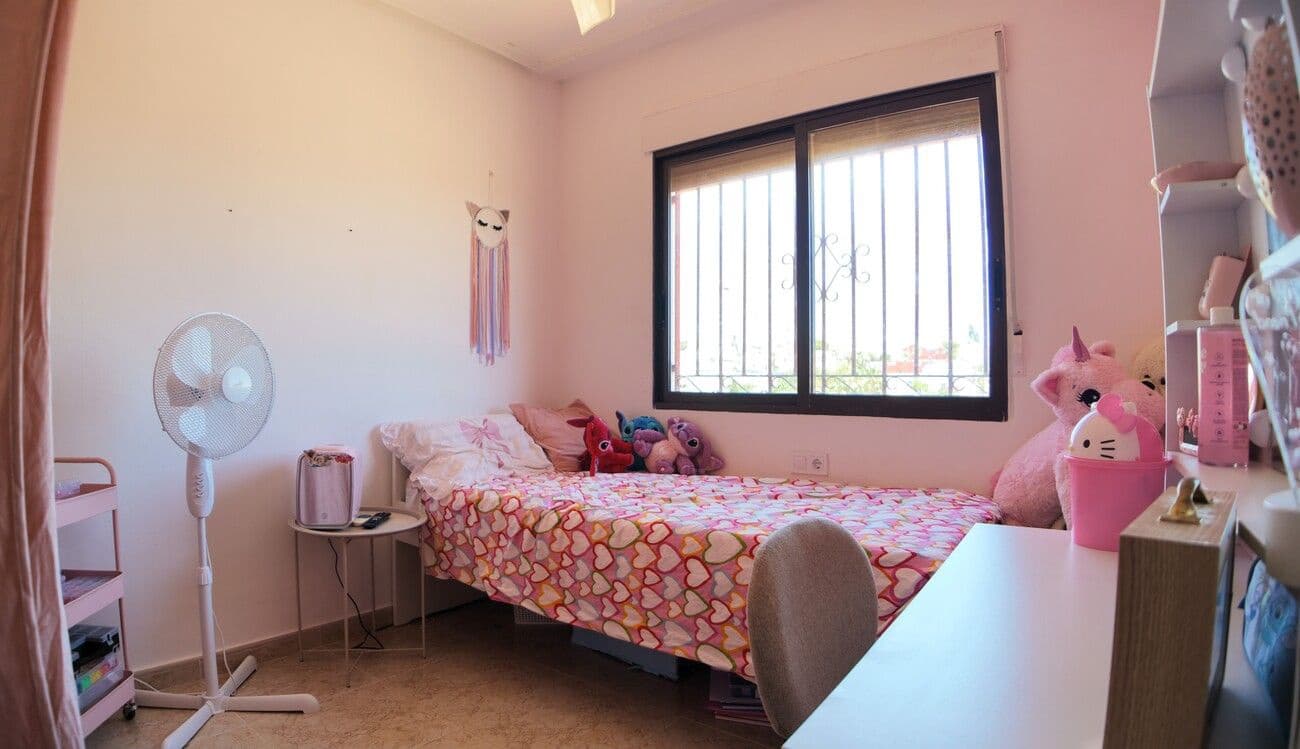 3 bedroom Villa for sale in San Miguel de Salinas - € 218,000 (Ref: 9930883)