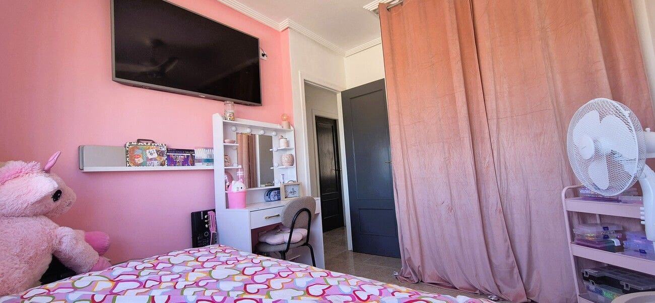 3 bedroom Villa for sale in San Miguel de Salinas - € 218,000 (Ref: 9930883)