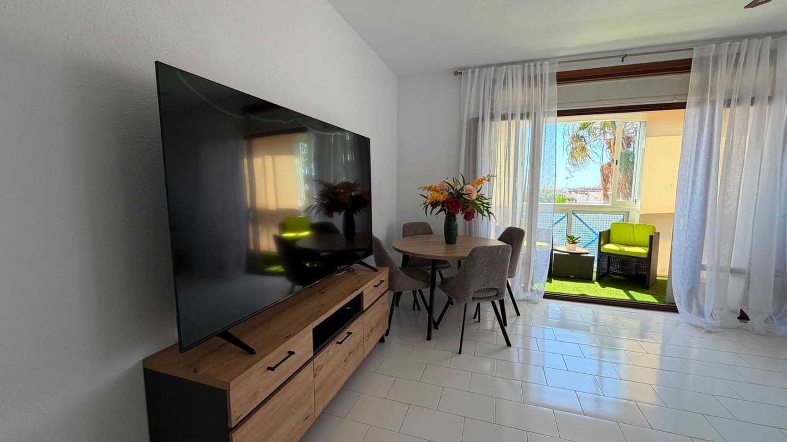 1 soverom Leilighet til salgs i Torrevieja med svømmebasseng - € 179 900 (Ref: 9931763)