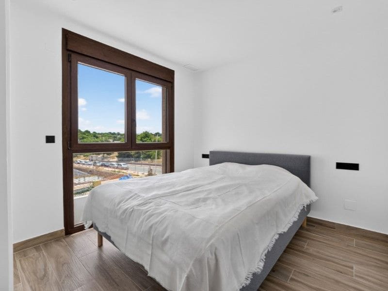 4 Zimmer Villa zu verkaufen in Los Balcones - 495.000 € (Ref: 9936599)