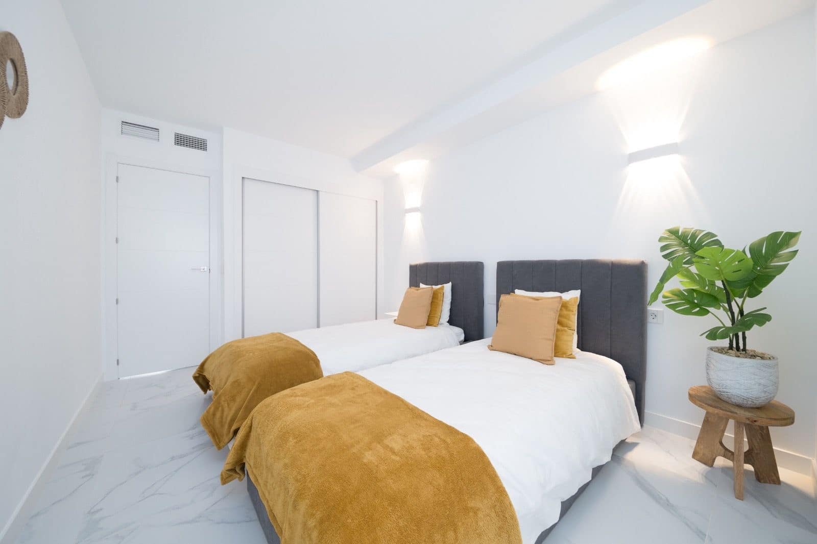 2 chambre Appartement à vendre à Torrevieja - 495 000 € (Ref: 9940354)