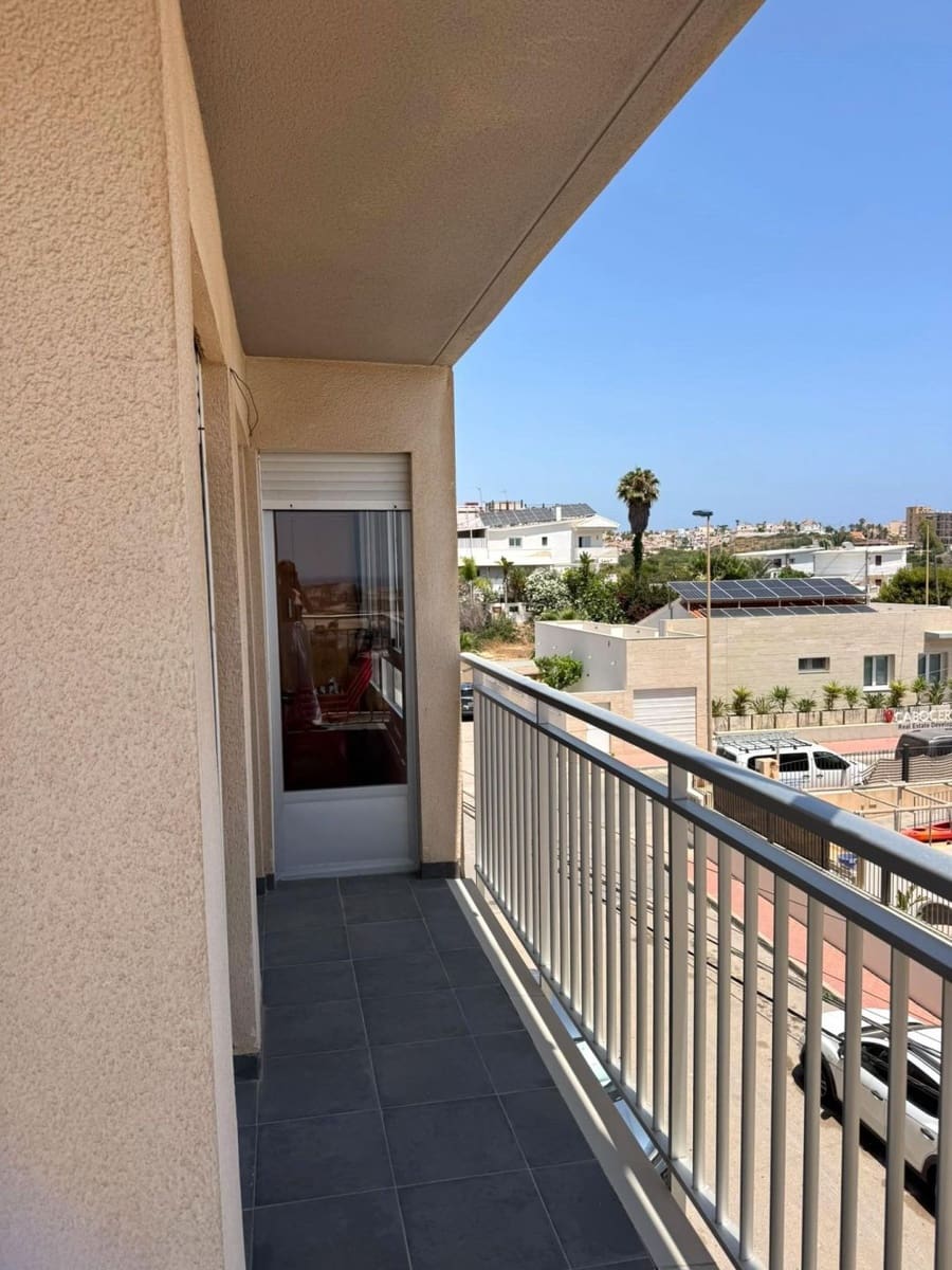 3 soverom Leilighet til salgs i Torrevieja - € 189 900 (Ref: 9940382)