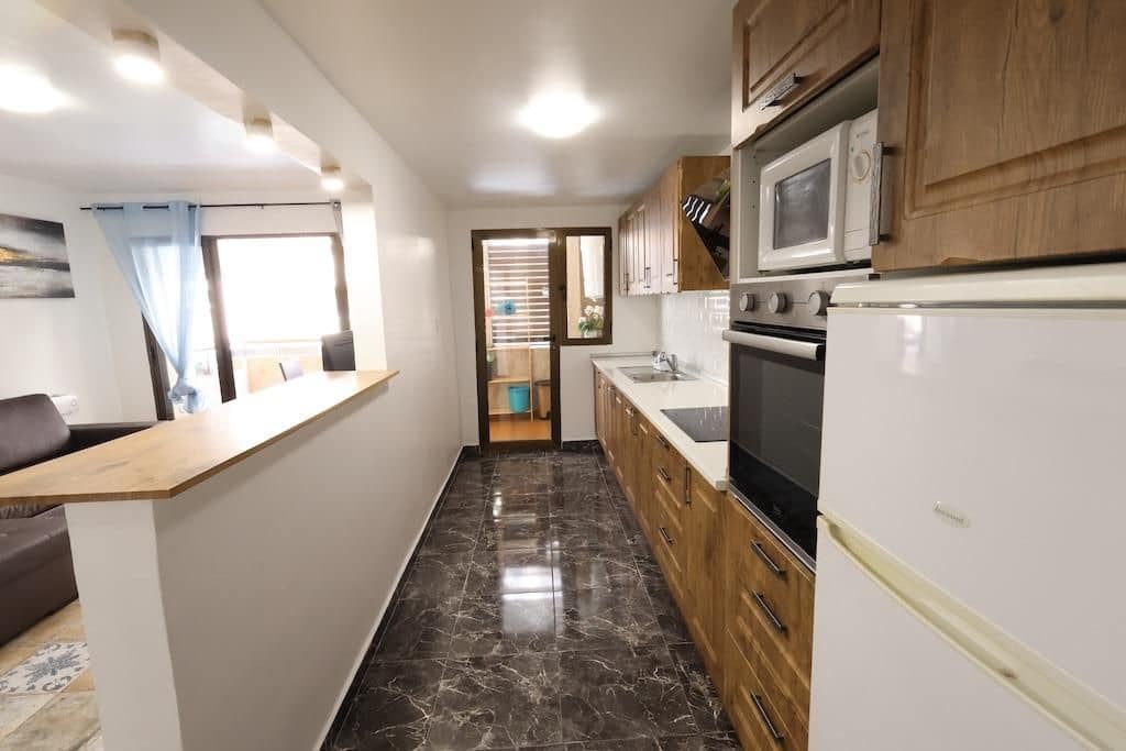 3 bedroom Apartment for sale in Torrevieja with garage - € 189,000 (Ref: 9950016)
