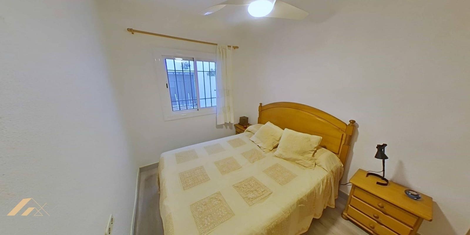 Bungalow de 2 habitaciones en San Pedro del Pinatar en venta - 180.000 € (Ref: 9950030)