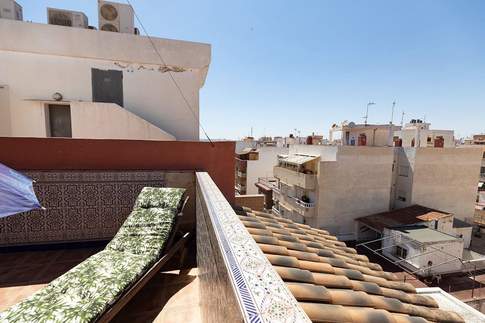 Ático de 4 habitaciones en Torrevieja en venta - 225.000 € (Ref: 9952805)
