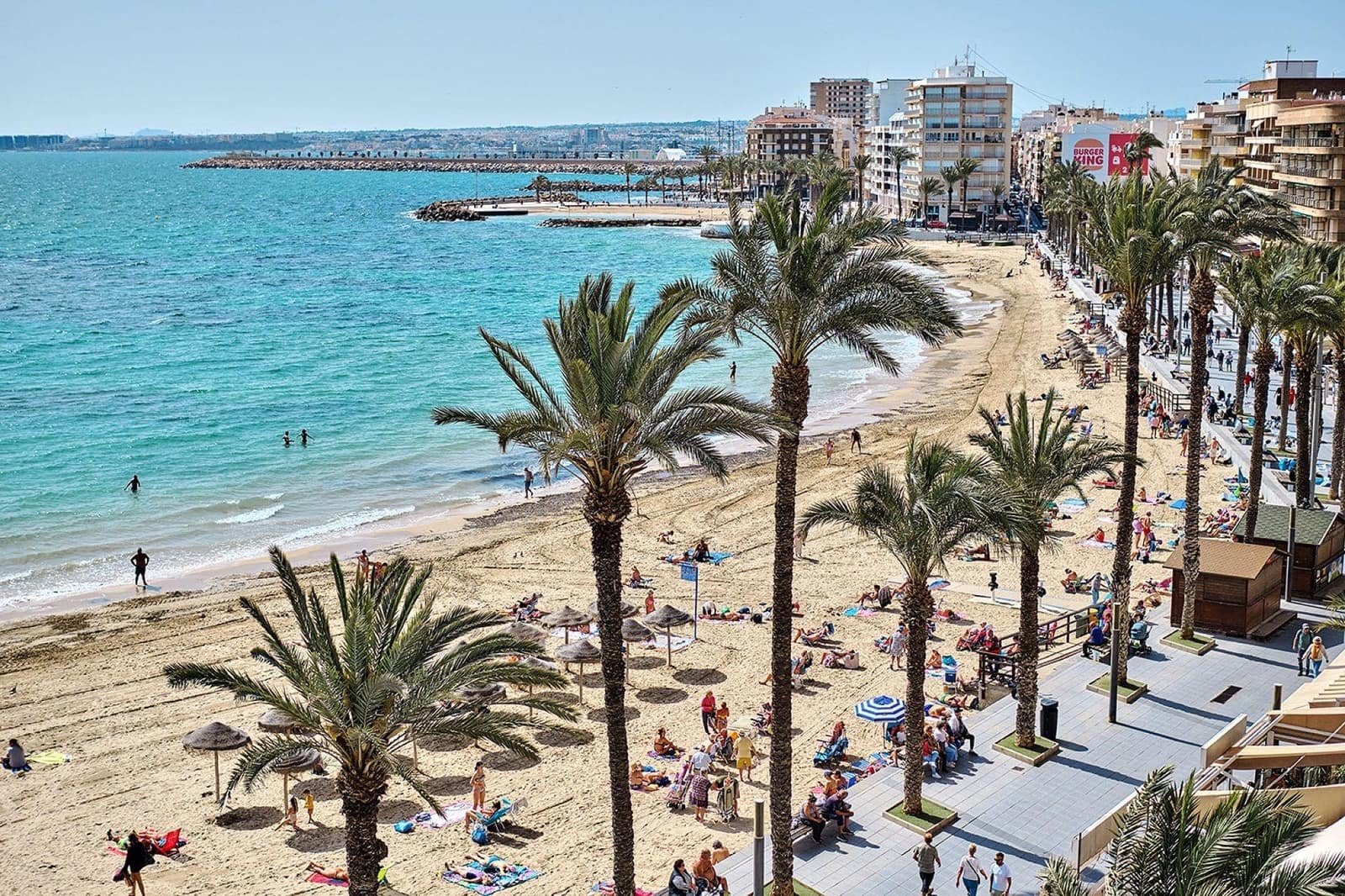 Ático de 4 habitaciones en Torrevieja en venta - 225.000 € (Ref: 9952805)