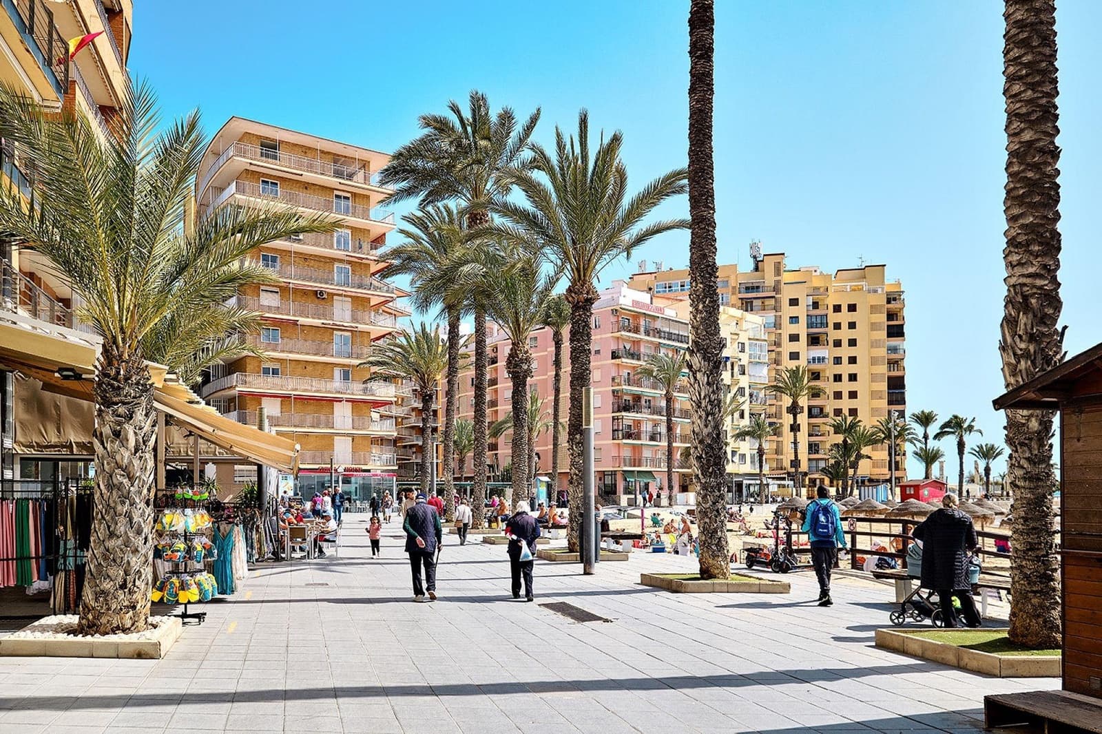 Ático de 4 habitaciones en Torrevieja en venta - 225.000 € (Ref: 9952805)