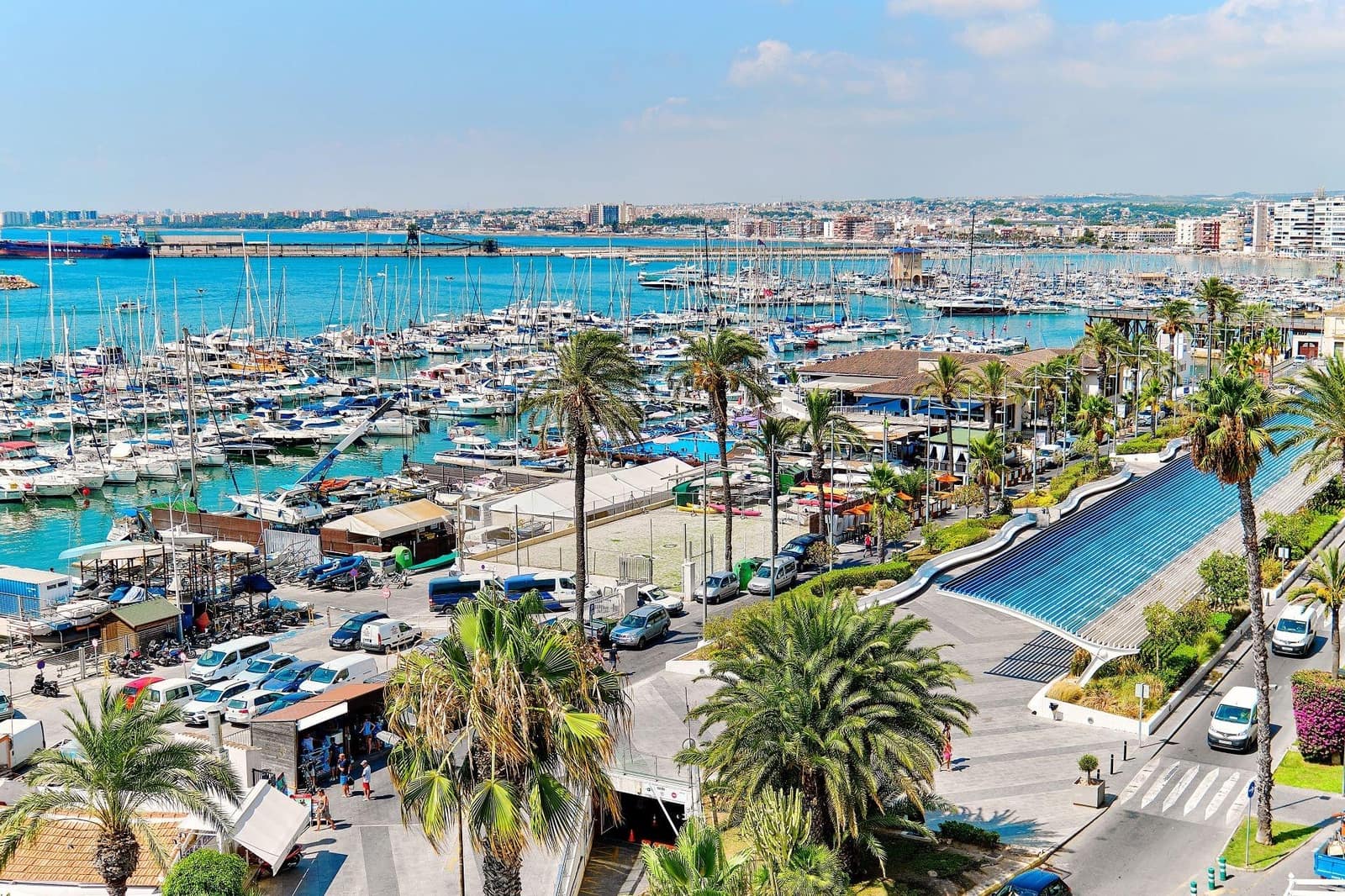 Ático de 4 habitaciones en Torrevieja en venta - 225.000 € (Ref: 9952805)