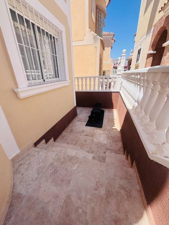 3 soveværelse Villa til salg i Orihuela Costa - € 250.000 (Ref: 9952807)