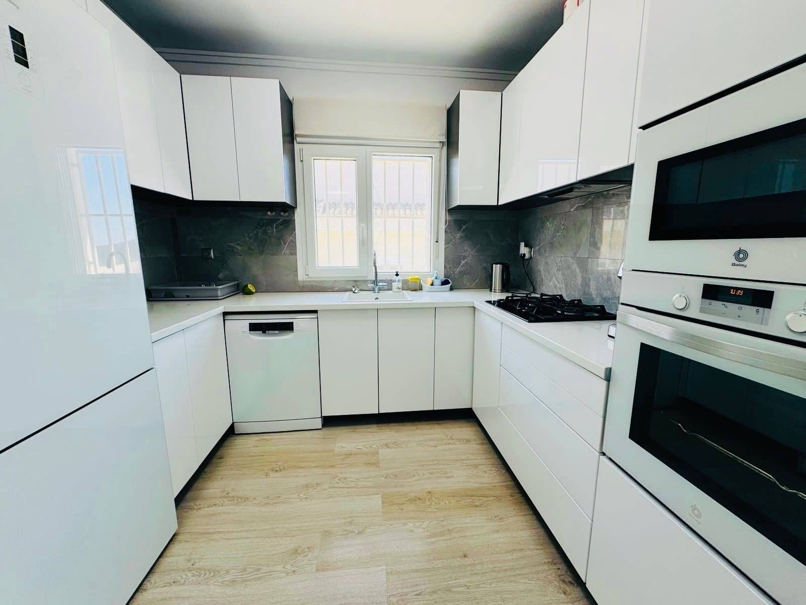 4 chambre Villa/Maison à vendre à Dona Pepa avec piscine garage - 470 000 € (Ref: 9954403)