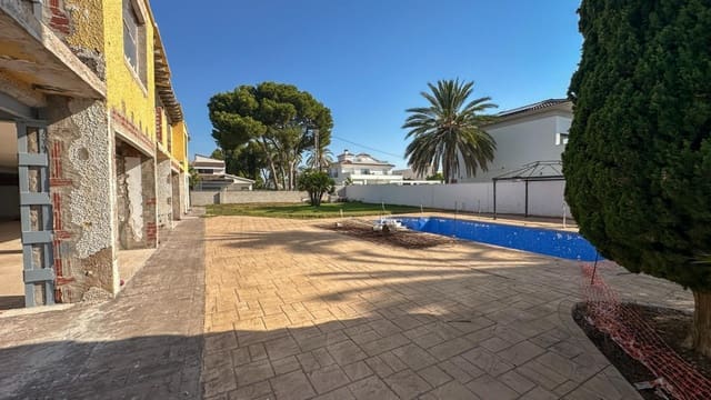 5 soverom Villa til salgs i Cabo Roig, Orihuela med svømmebasseng - € 2 400 000 (Ref: 9954406)