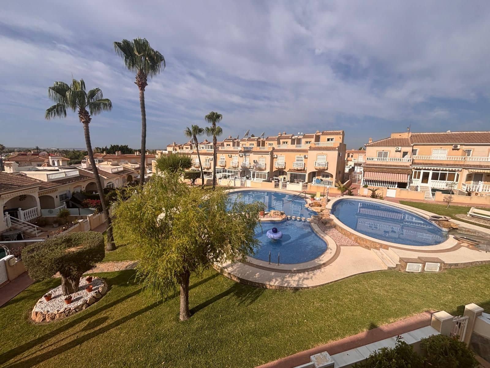 Adosado de 3 habitaciones en Doña Pepa en venta con piscina - 259.995 € (Ref: 9954407)