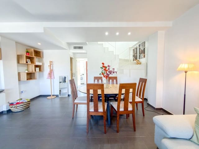 2 chambre Maison de Ville à vendre à Aguas Nuevas, Torrevieja avec piscine - 249 000 € (Ref: 9954420)