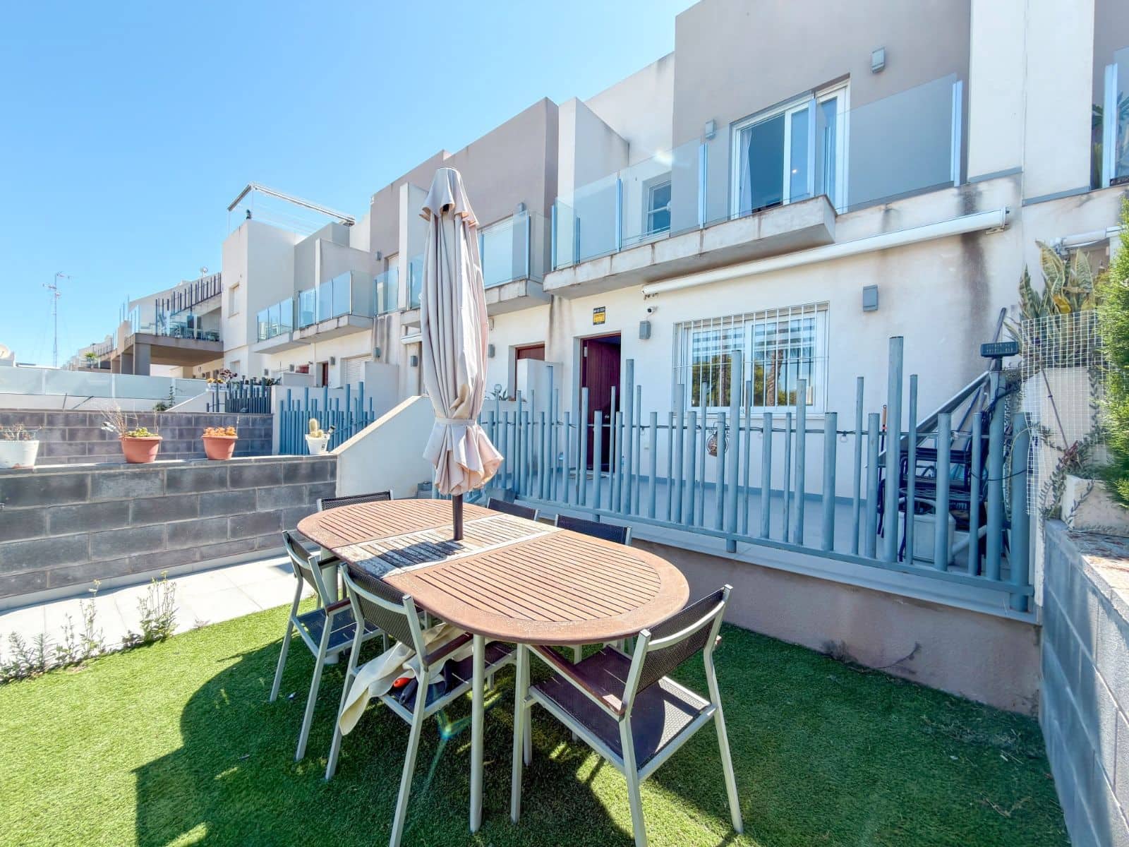 2 soveværelse Byhus til salg i Aguas Nuevas med swimmingpool - € 249.000 (Ref: 9954420)