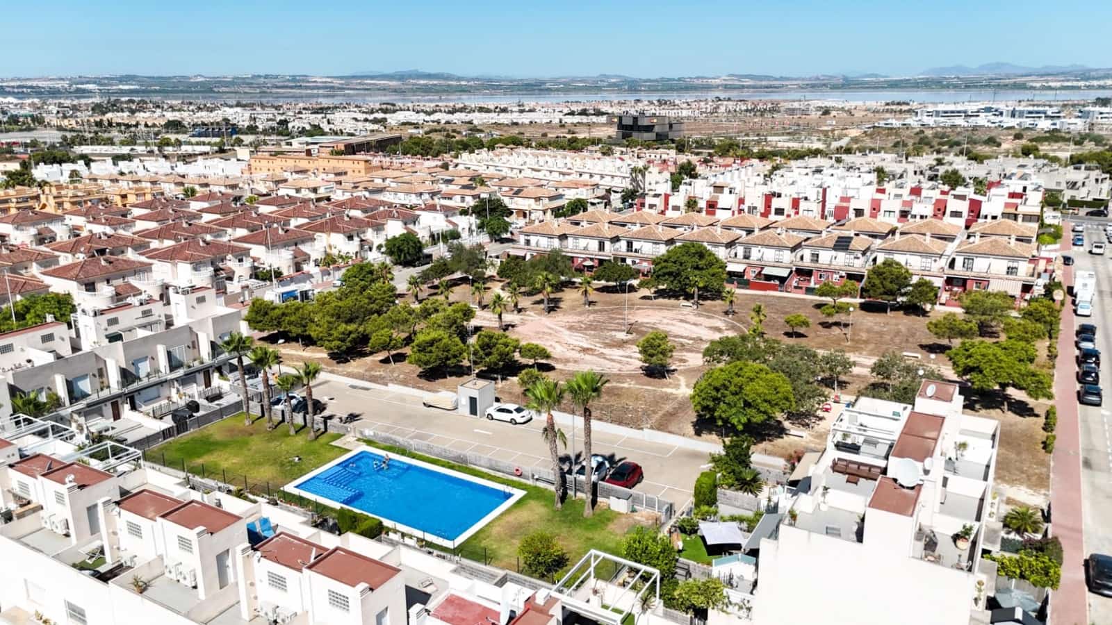 2 soveværelse Byhus til salg i Aguas Nuevas med swimmingpool - € 249.000 (Ref: 9954420)