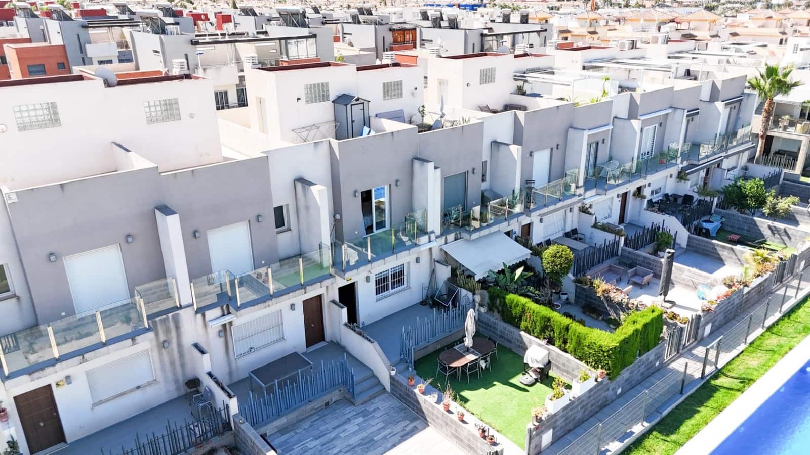 2 soveværelse Byhus til salg i Aguas Nuevas med swimmingpool - € 249.000 (Ref: 9954420)