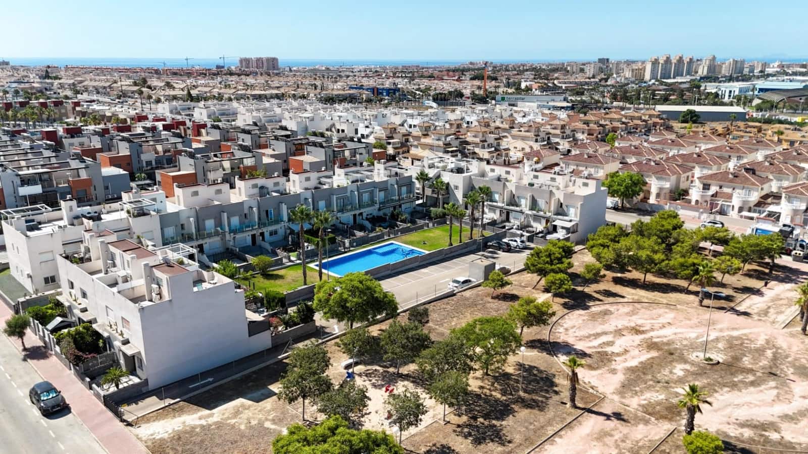 2 soveværelse Byhus til salg i Aguas Nuevas med swimmingpool - € 249.000 (Ref: 9954420)