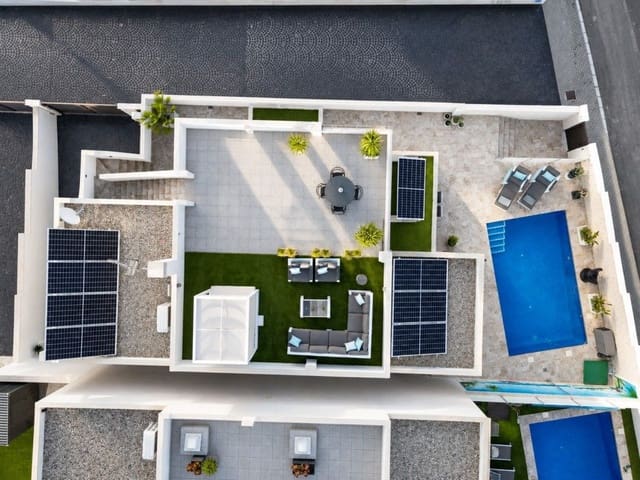 3 soverom Villa til salgs i San Miguel de Salinas med garasje - € 795 000 (Ref: 9955494)