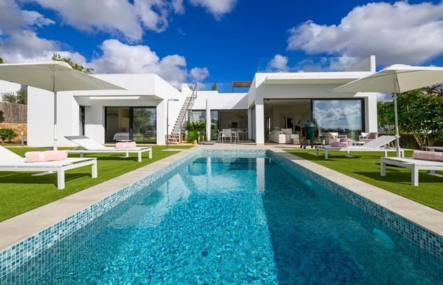 3 slaapkamer Villa te koop in Las Colinas Golf, Orihuela met zwembad - € 1.790.000 (Ref: 9958137)