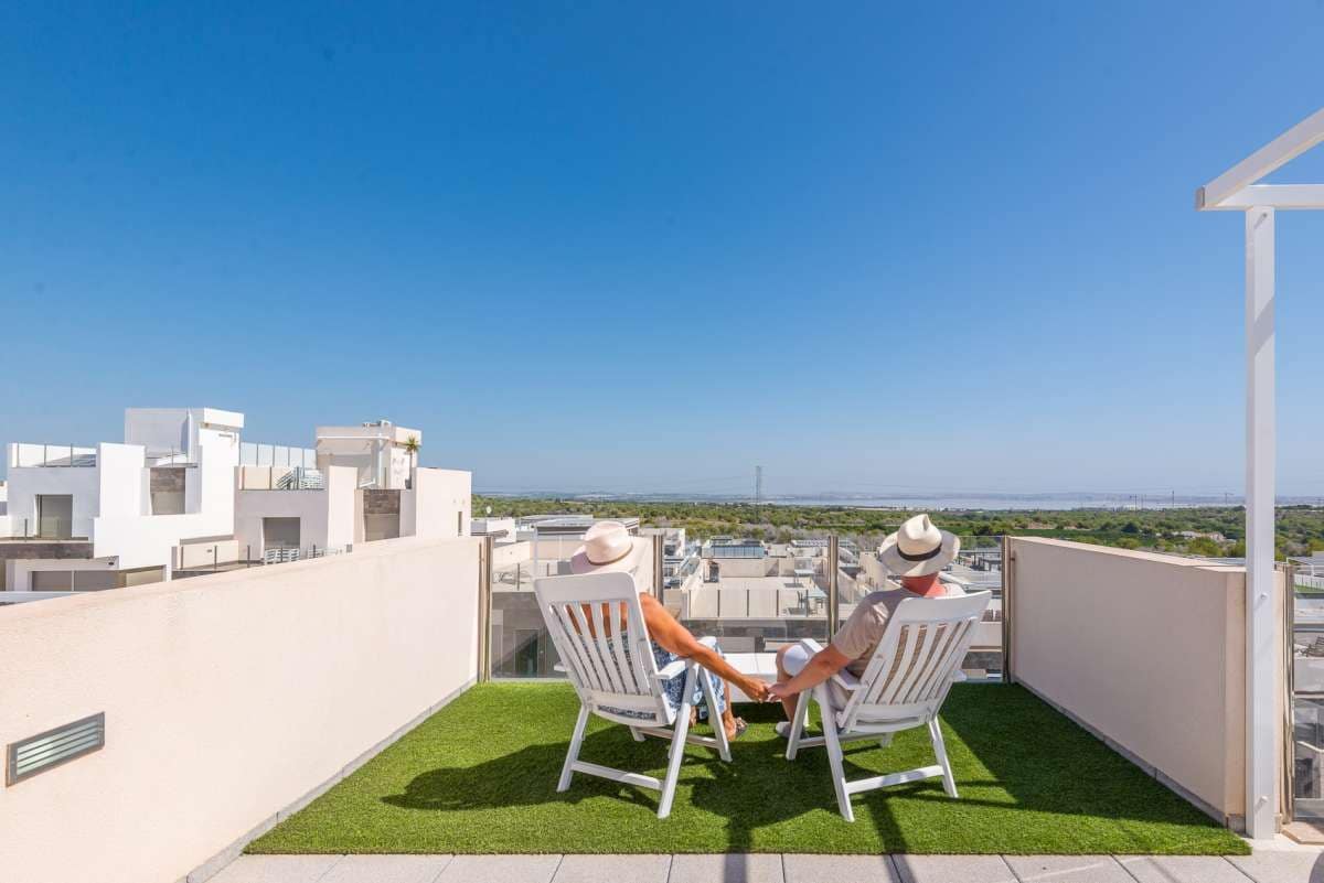 3 bedroom Villa for sale in Orihuela Costa - € 375,000 (Ref: 9958141)
